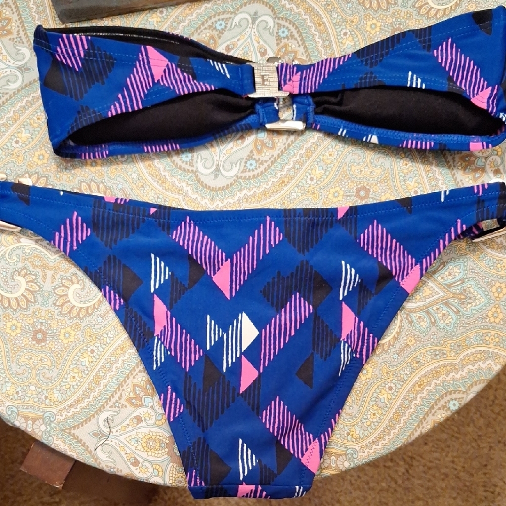 French Connection Blue & Pink Geometric Bikini. NWOT Size XS